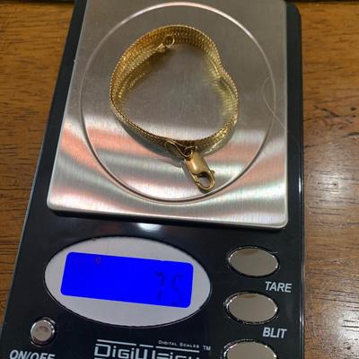 Beautiful 18k Yellow Gold 7” Bracelet - 7.5 grams