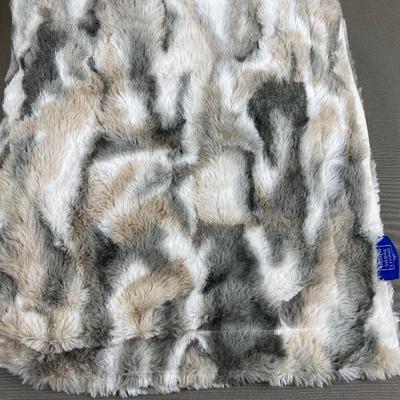 New Minky Throw Blanket Lot B