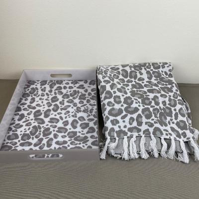 Cotton Throw Blanket with Acrylic Tray New