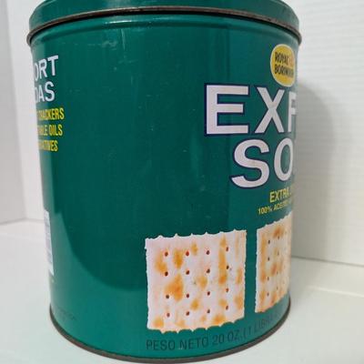 Vintage Royal Borinquen Export Sodas Extra Light Crackers Tin Can 20 oz Puerto Rico