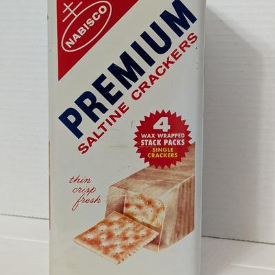 Vintage Nabisco Premium Saltine Crackers Tin Advertising Kitchen Canister Retro