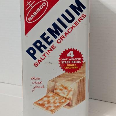 Vintage Nabisco Premium Saltine Crackers Tin Advertising Kitchen Canister Retro