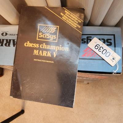 Vintage Scisys Chess Champion Mark V 1981 World Microcomputer Chess Championship w Book