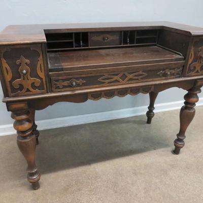 Sale Photo Thumbnail #6: This online auction features a wide variety of items including mid-century furniture, power tools, Craftsman tool chest, Bernhardt leather chair, Celestron telescope, sports memorabilia, Colt replica revolvers, kitchen cookware, Warther cutlery, Univega b