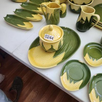 Large Collection of Shawnee USA Oven Proof Cornware Corn