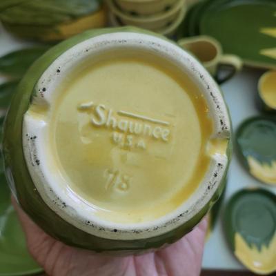 Large Collection of Shawnee USA Oven Proof Cornware Corn