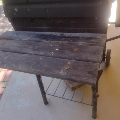Char-Griller Professional Grill and Smoker