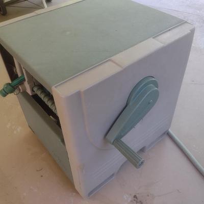 Aames Hose Reel Garden Box
