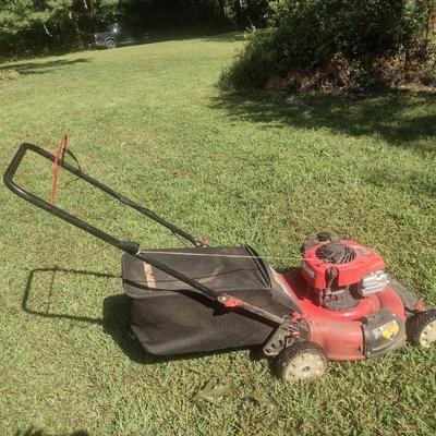 Troy-Bilt 21" Push Mower with Briggs and Stratton Motor