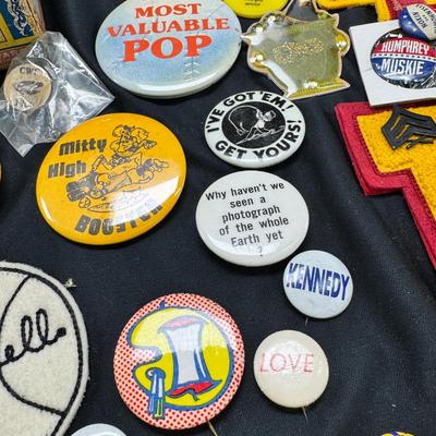 Football vintage patches, Vangard wool 1940 pendant
