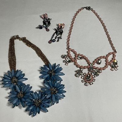 Blue and pink stones NK