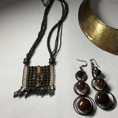 Hammered Metal collar Nk, Amber like Ring, variety of bronze jewelry