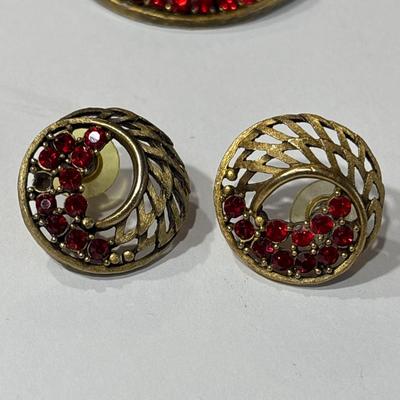 Vintage brooch & pierced earrings