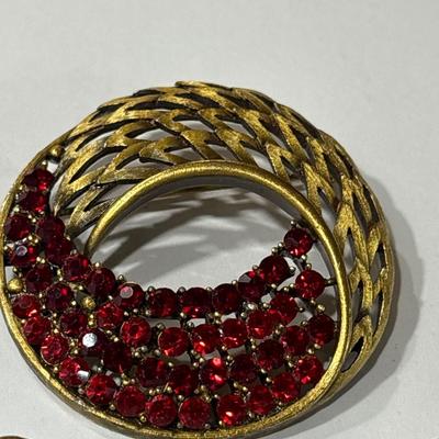 Vintage brooch & pierced earrings