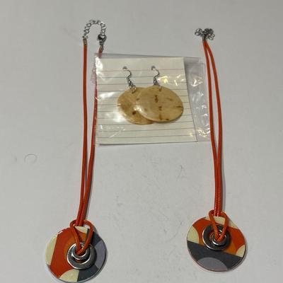 Necklaces & earrings