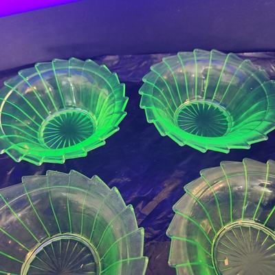 6 Piece Green Glass Vaseline Uranium Glass Jeanette Sierra Spinwheel Bowl Tray