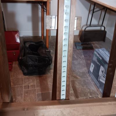 LARGE WOODEN EASEL WITH FRAME