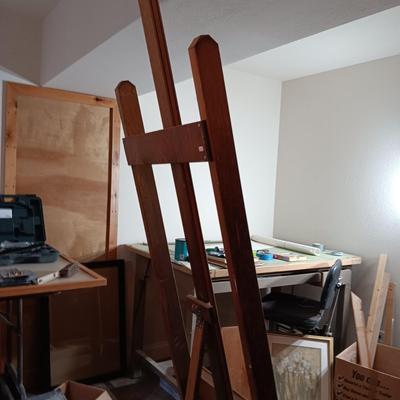 LARGE WOODEN EASEL WITH FRAME