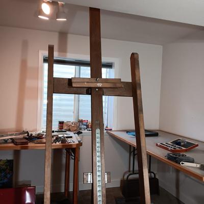 LARGE WOODEN EASEL WITH FRAME