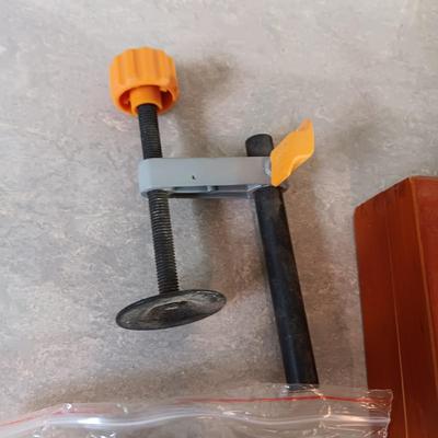 ROUTER BITS IN WOODEN BOX AND PARTS