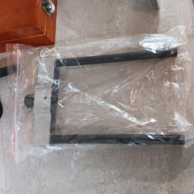 ROUTER BITS IN WOODEN BOX AND PARTS