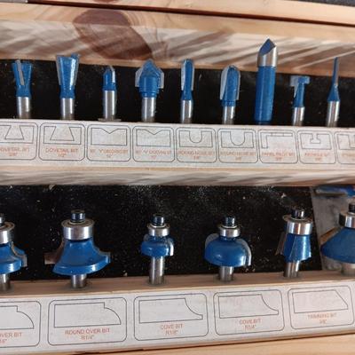 ROUTER BITS IN WOODEN BOX AND PARTS
