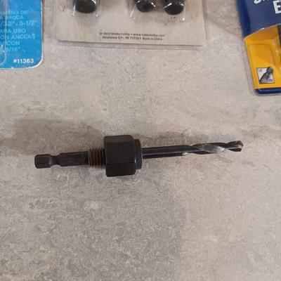 VARIETY OF DRILL BITS