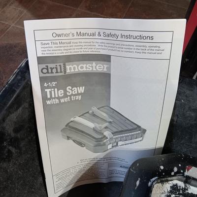 DRILL MASTER 4 1/2" TILE SAW WITH WET TRAY