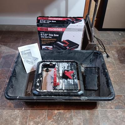DRILL MASTER 4 1/2" TILE SAW WITH WET TRAY