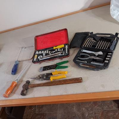 SOCKET SET AND HAND TOOLS