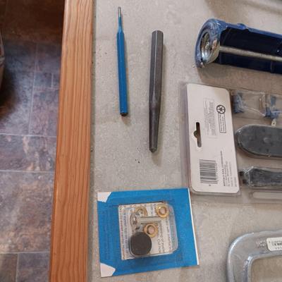 VARIETY OF HAND TOOLS