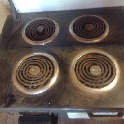 Vintage Country Charm Electric Rustic Wood Stove Design Oven and Stove Top with Warmer Box and Stand