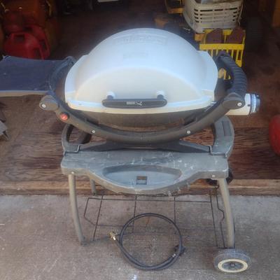 Weber Portable Tailgate Charcoal Grill with Stand