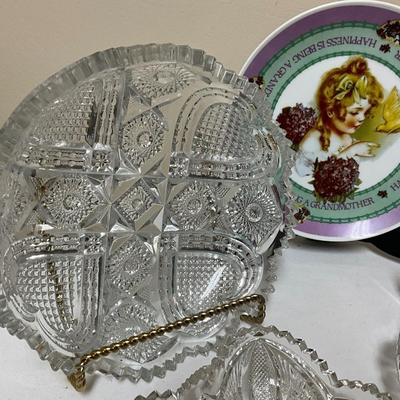 Collection of 6 vintage glassware