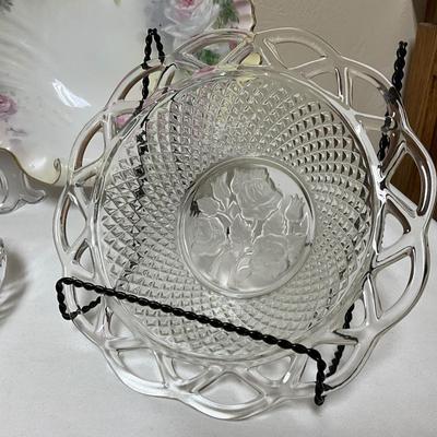 Collection of 6 vintage glassware