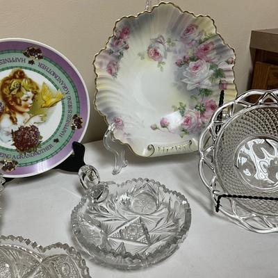 Collection of 6 vintage glassware