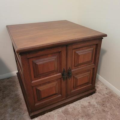 Two Wooden End Tables (BB-EL)