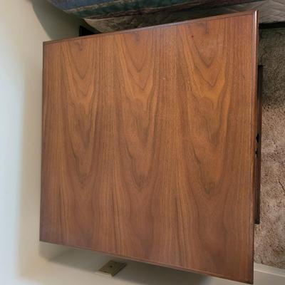 Two Wooden End Tables (BB-EL)