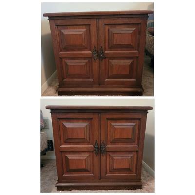 Two Wooden End Tables (BB-EL)