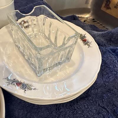 Sale Photo Thumbnail #544: White platter has a chip. See pictures