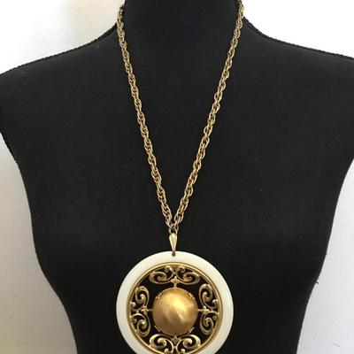 Beautiful very cool unique gold tone, mid century statement, necklace