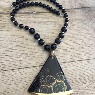 Beautiful vintage, large Ceramic statement piece