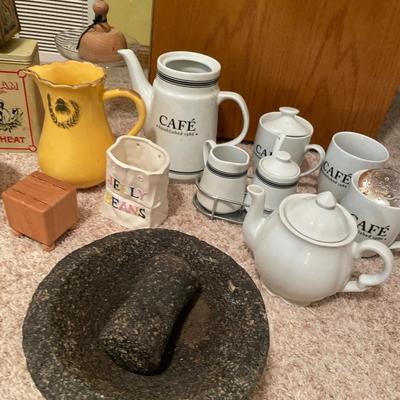 Vintage kitchen items