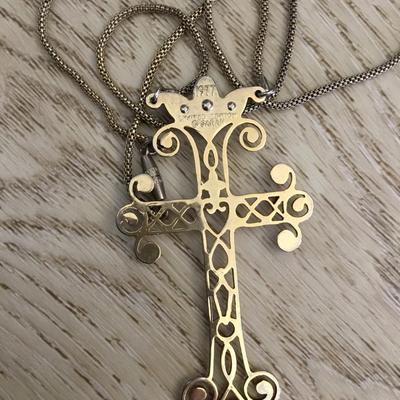 Limited addition Sarah Coventry vintage cross necklace