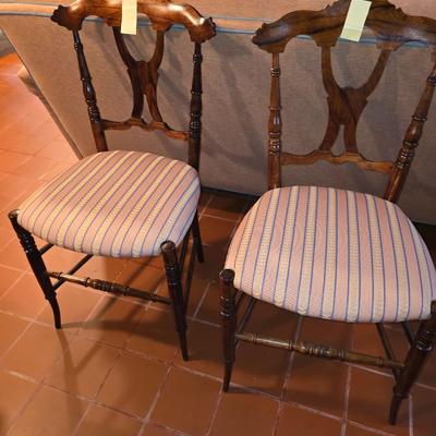 Set of Six Beautiful Dining Chairs