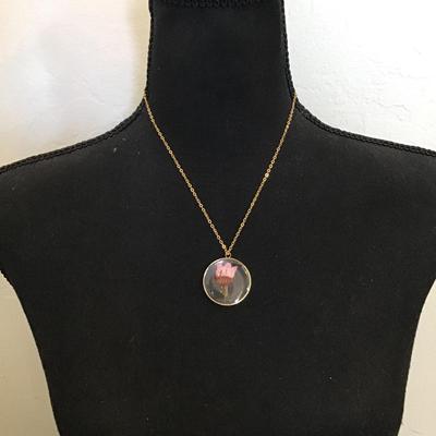 Acrylic flower pendant necklace