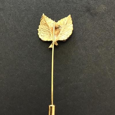 Gold tone leaf brooch pin