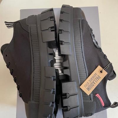 New Palladium Boots Revolt Lo Black Size 10
