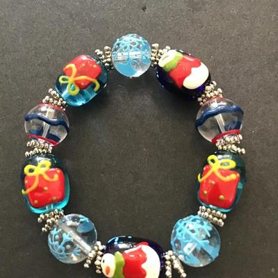 Cute Christmas art glass stretch bracelet