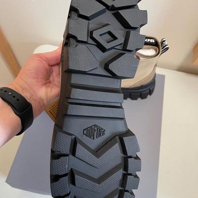 New Palladium Boots Revolt Hi Olive Size 9